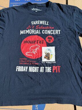 Parks & Recreation Farewell Sebastian vintage Memorial T-Shirt Men's Large